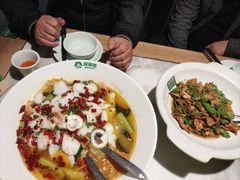 -绿草地·湘菜(酃湖师院店)