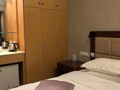 -峨眉山世纪阳光大酒店(峨眉高铁站店)