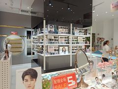 -沫芮眼镜·蔡司·依视路·尼康明月(环创店)