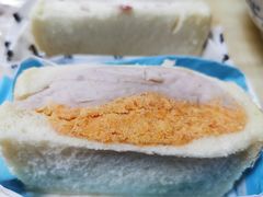 -沁屋面包店(人民东路店)