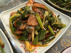 青蒜回锅肉-良泉足疗