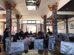 大堂-瑞丰园庭院餐厅·白族传统家常菜
