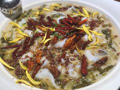 -江渔儿酸菜鱼专门店(明珠广场店)