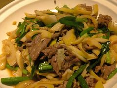 -中山公园-龙之梦停车场