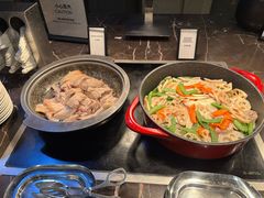 -广州万富希尔顿酒店·感趣自助餐厅·金秋蟹宴生蚝海鲜刺身