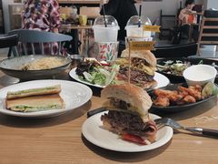 -HELLO 27 意面·沙拉·帕尼尼