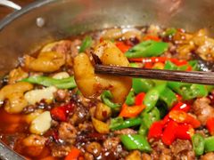 芋儿肥肠鸡-泥糊破店小酒馆·团建聚餐(南京西路店)