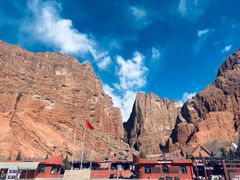 -天山神秘大峡谷