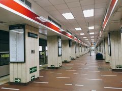 -八宝山(地铁站)