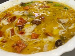 -吴记集庆门酸菜鱼店(集庆路店)