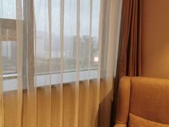 -怡华威斯达酒店(重庆医科大学附属儿童医院店)