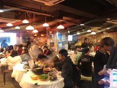 大堂-鲜入围煮花胶鸡海鲜火锅