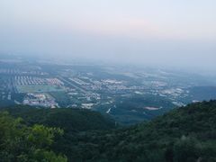 -鬼笑石后山停车场