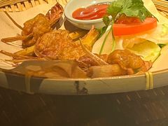 -大头虾越式风味餐厅(光明广场店)