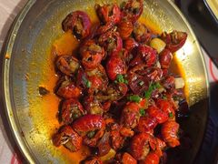 -肥肥虾庄·金牌油焖大虾(汉街SKP店)