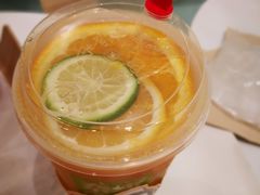 霸气橙子-奈雪的茶(国金中心店)