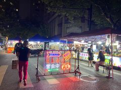 -吴山路夜市