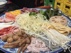 -周小明火锅(黑金冠社区店)