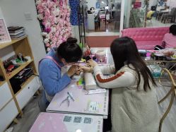 -YANGYANG美颜 美甲美睫
