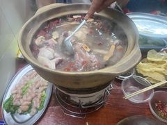 -威邵鸡煲(西华路总店)