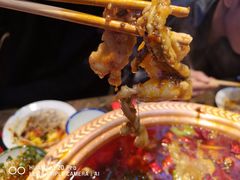 -沪小二炭火蛙锅(淮海中路美食不夜城店)