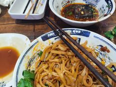 -黑白电视长沙小吃(悦汇城店)