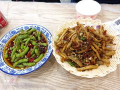 -江城燕子大排档(江汉路步行街店)