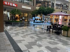 -宁波杉井奥特莱斯广场