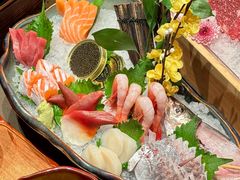 -蟹犇前•帝王蟹雪蟹(陆家嘴店)