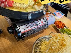 -WOW LUCKY创意韩料(龙阳广场店)