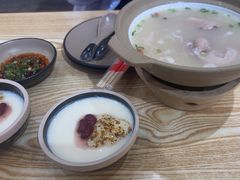 -叁煨蹄花·下饭盐帮菜(人民广场店)
