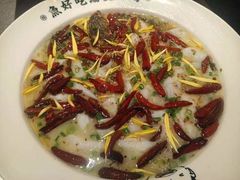 -江渔儿酸菜鱼(万科东荟城店)