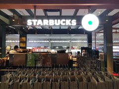 -星巴克(上海虹桥站2A检票口)