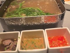 -左庭右院鲜牛肉火锅黑金店(陆家嘴中心店)