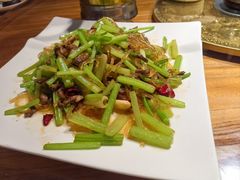 -蒙艾里民族传统菜蒙餐