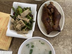 -吕记清真美食城(永兴服装街店)