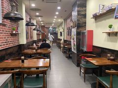 大堂-李先生牛肉面大王(青岛火车站东广场店)
