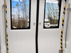 -新百广场(地铁站)