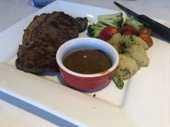 臻选嫩肩牛排-必胜客(巴沟店)