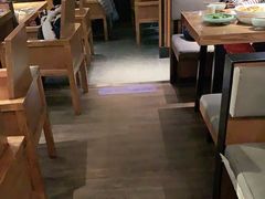 大堂-九锅一堂酸菜鱼(新南凯德直营店)
