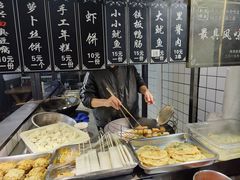 自助取餐区-越香王老汉臭豆腐
