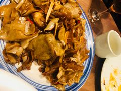 五花肉炒竹肚菌-渔家灯火(明湖店)