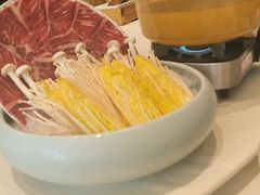 -梅花香里大酒店(郁金香路店)