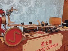 -圣丰索菲特·2 On 988 Café 自助餐厅