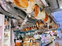 -Eataly