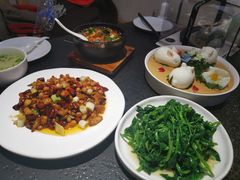 -万重锦·人文川菜馆(骡马市店)