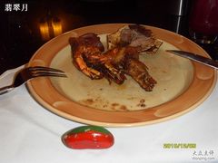 点肉肉的石头和烤大虾-五洲皇冠巴西烤肉餐厅