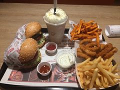 -The Habit Burger Grill 哈比特汉堡(复兴soho店)