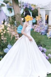-予白婚纱礼服馆
