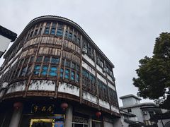 -丝绸小镇荻港古村